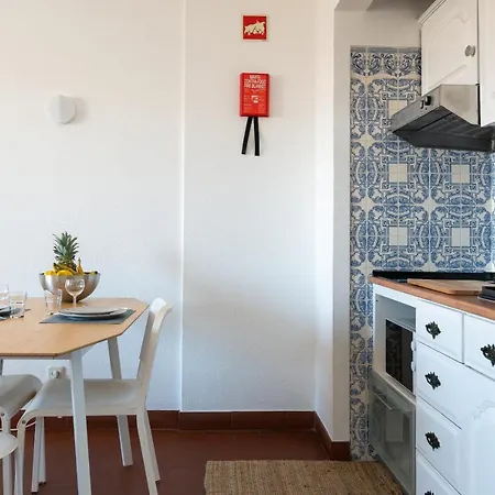 Silchoro - Lovely And Cosy Studio With Pool View In Appartement