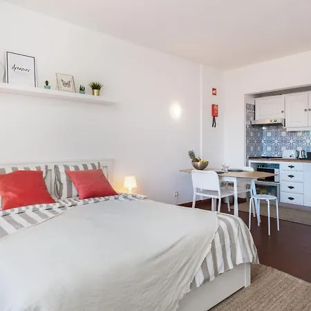 Silchoro - Lovely And Cosy Studio With Pool View In Lejlighed